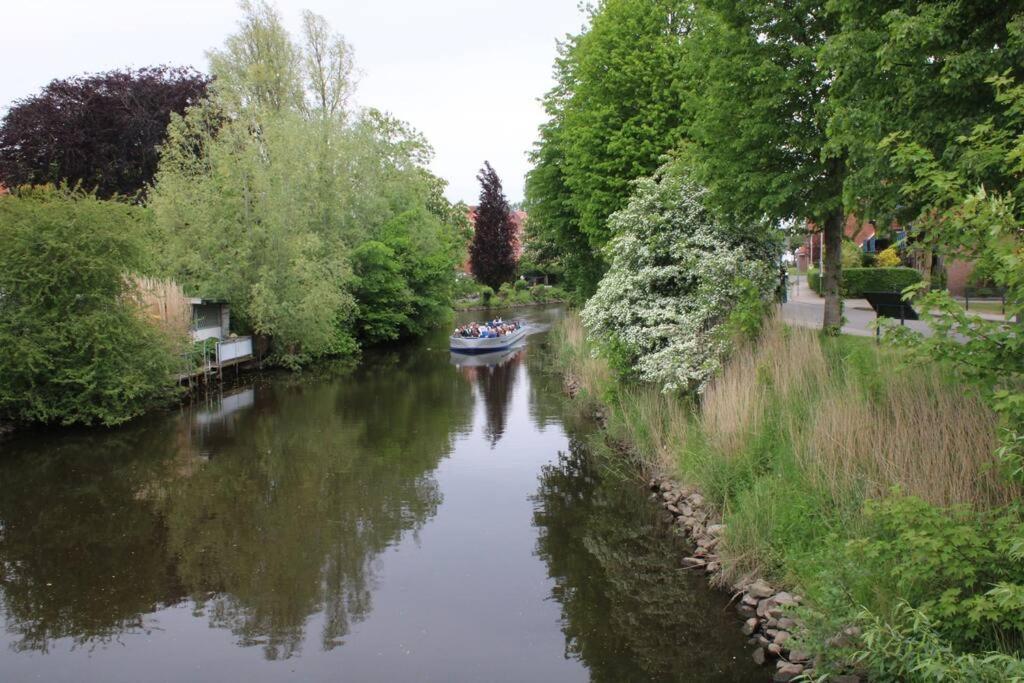 Hollaender Flair Apartment Friedrichstadt